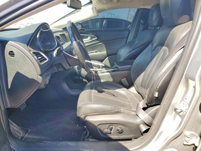 46876796 :رقم المزاد ، 1C3CCCCB3GN190221 vin ، 2016 Chrysler 200 مزاد بيع