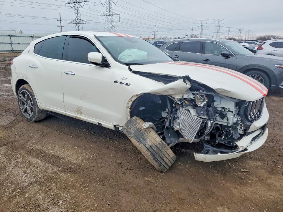 Продажа на аукционе авто 2023 Maserati Levante, vin: ZN661XUA4PX422212, номер лота: 45825616
