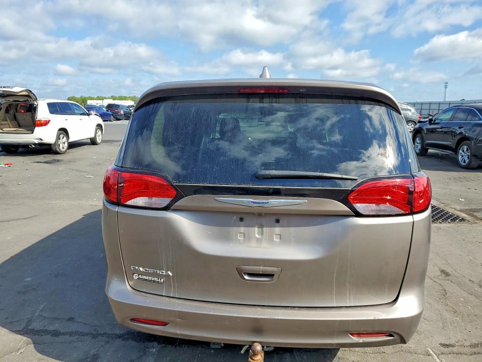 Продажа на аукционе авто 2017 Chrysler Pacifica, vin: 2C4RC1CG0HR770679, номер лота: 45944596
