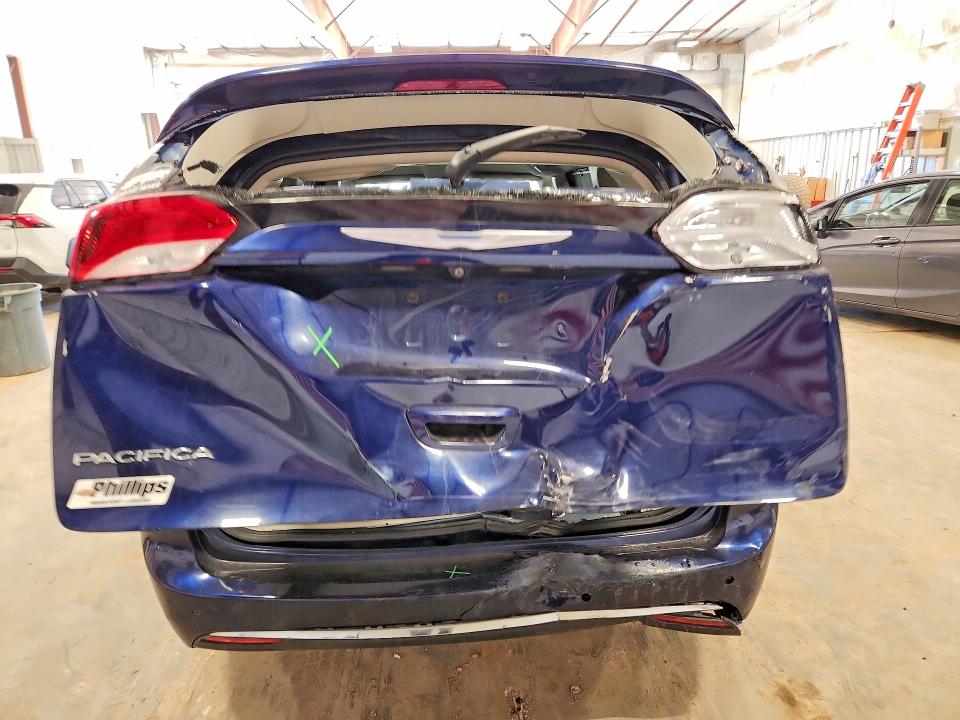 Продажа на аукционе авто 2017 Chrysler Pacifica, vin: 2C4RC1BGXHR691831, номер лота: 41985026