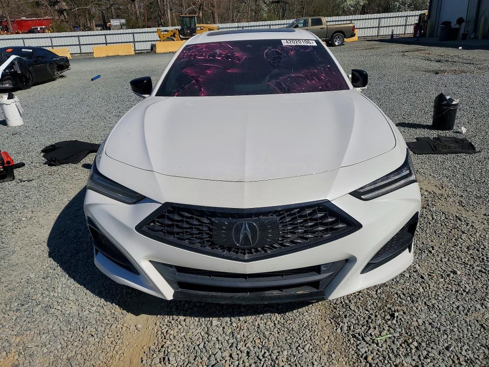 42020106 :رقم المزاد ، 19UUB6F55NA000015 vin ، 2022 Acura Tlx مزاد بيع
