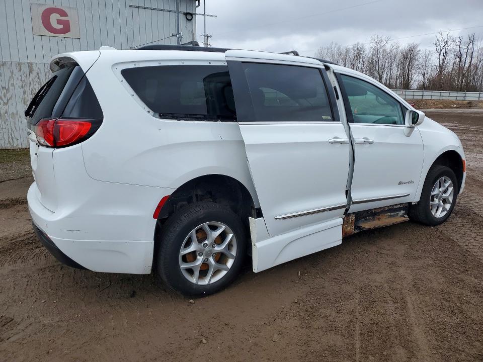 Продаж на аукціоні авто 2017 Chrysler Pacifica, vin: 2C4RC1BG5HR668344, номер лоту: 46119826