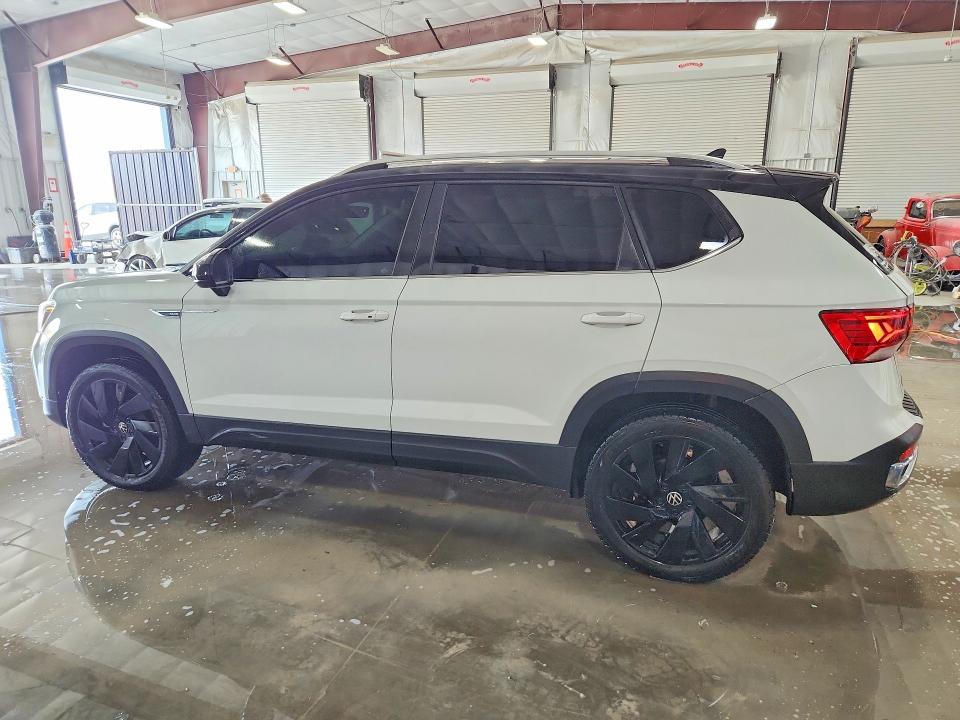 79625775 :رقم المزاد ، 3VVVX7B22RM047972 vin ، 2024 Volkswagen Taos مزاد بيع