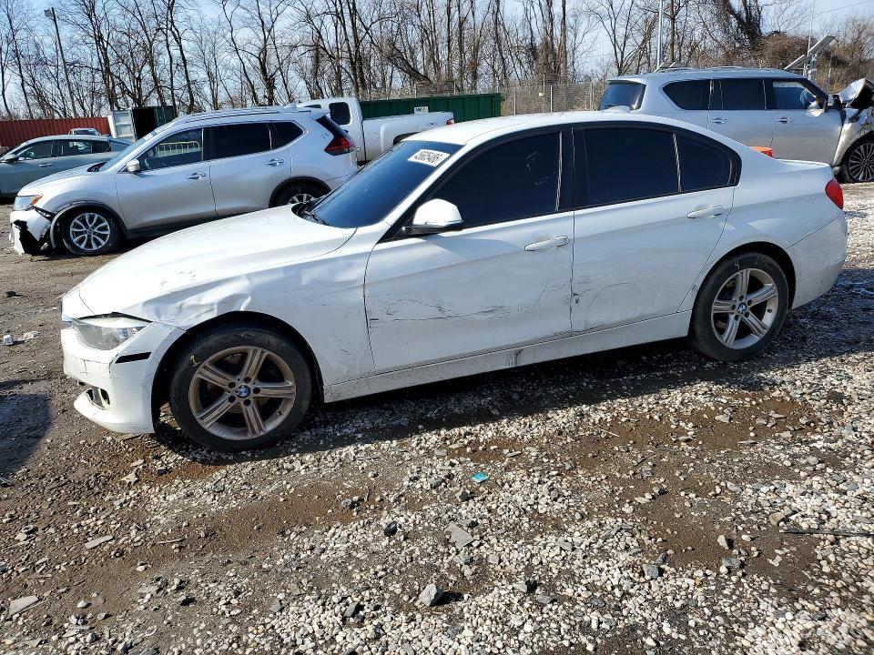 45605486 :رقم المزاد ، WBA3B5C51DF592102 vin ، 2013 Bmw 328 مزاد بيع