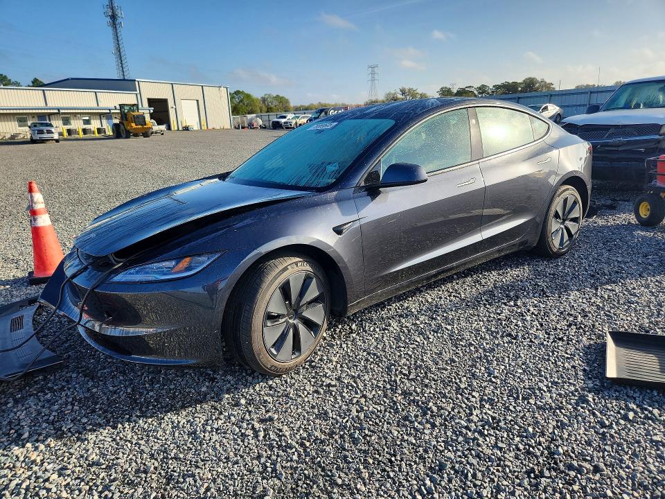 2025 Tesla Model 3 მანქანა იყიდება აუქციონზე, vin: 5YJ3E1EA5SF999564, აუქციონის ნომერი: 79369605
