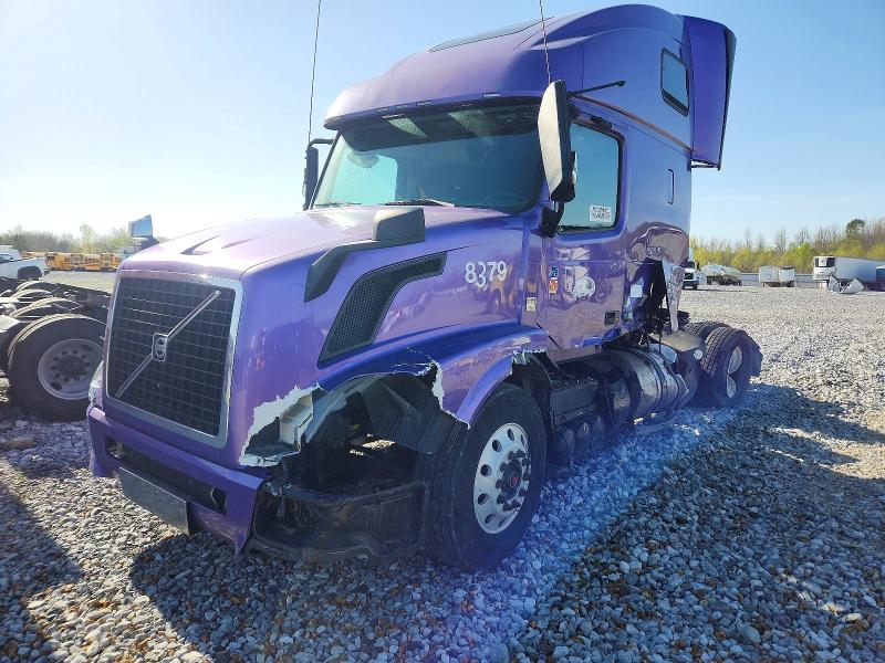 Продажа на аукционе авто 2015 Volvo Vnl, vin: 4V4N99EH8FN178379, номер лота: 45503886