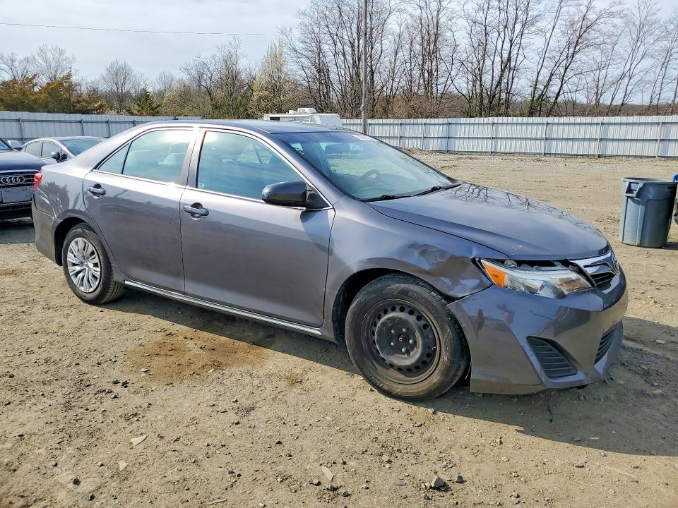 47961856 :رقم المزاد ، 4T4BF1FK5ER364390 vin ، 2014 Toyota Camry مزاد بيع