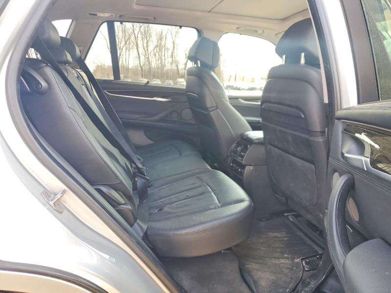 48050206 :رقم المزاد ، 5UXKR6C54F0J78767 vin ، 2015 Bmw X5 مزاد بيع