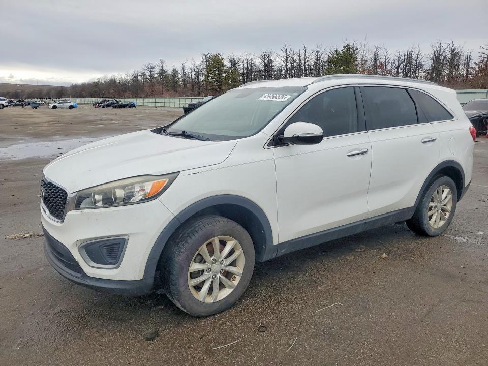 45950536 :رقم المزاد ، 5XYPG4A38GG018826 vin ، 2016 Kia Sorento مزاد بيع