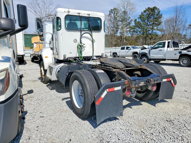 Auction sale of the 2016 Peterbilt 382, vin: 1XP9AJ8XXGD340110, lot number: 46195116