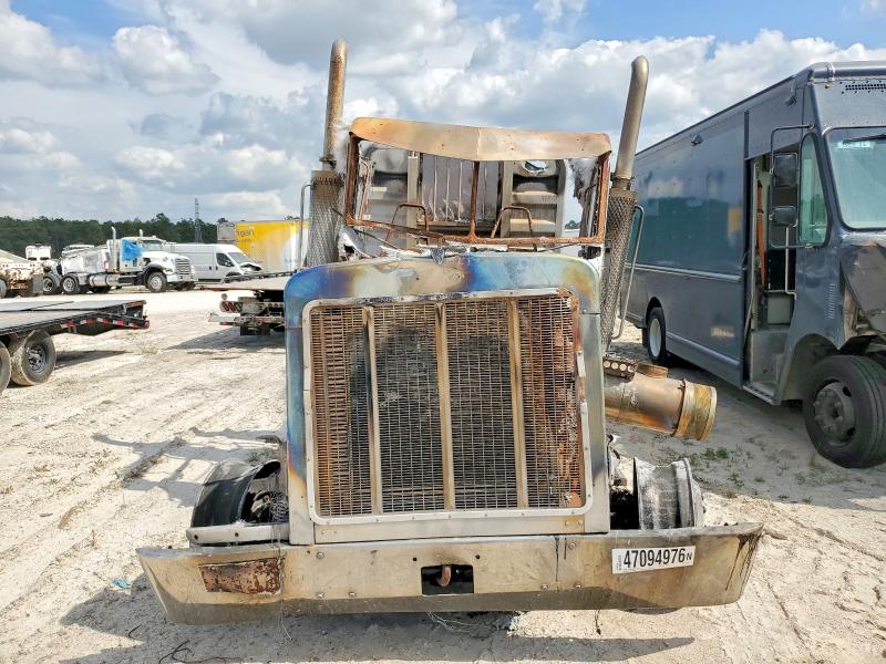 47094976 :رقم المزاد ، 1XPFDB9XXXD490832 vin ، 1999 Peterbilt 378 مزاد بيع