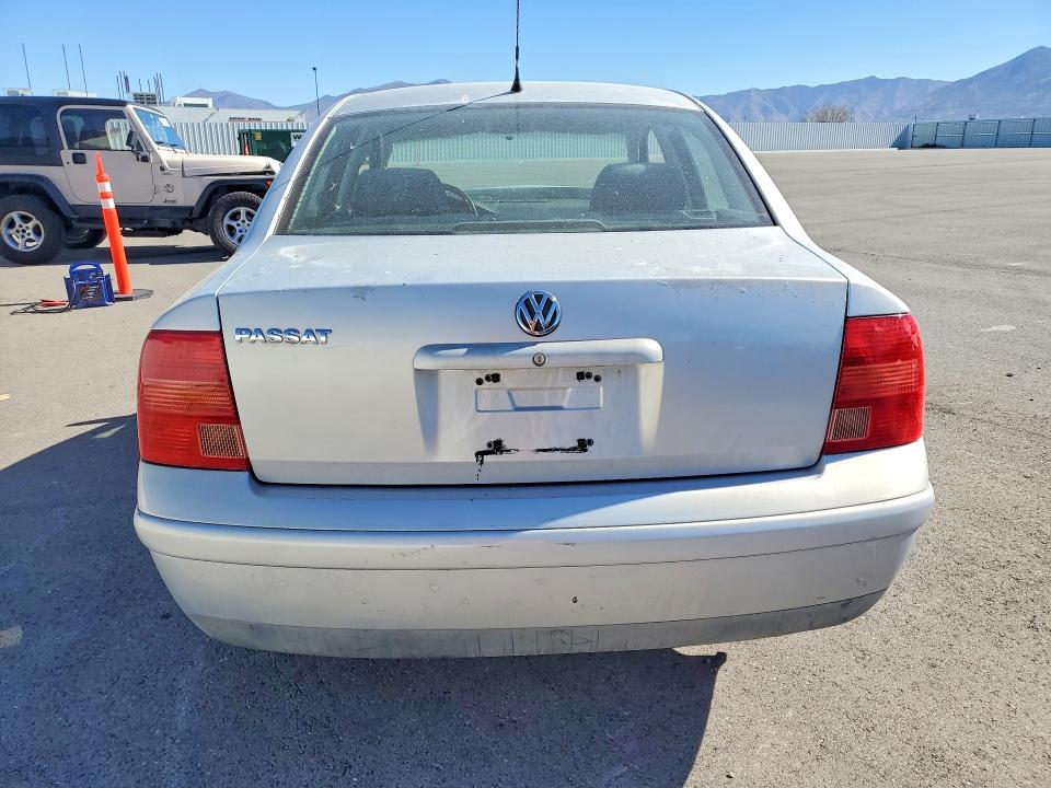 Продажа на аукционе авто 1998 Volkswagen Passat, vin: WVWMA63B0WE163032, номер лота: 42023436