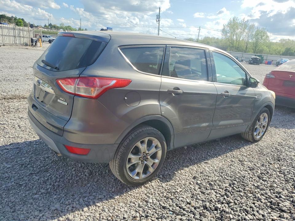 2013 Ford Escape მანქანა იყიდება აუქციონზე, vin: 1FMCU0HX4DUD49207, აუქციონის ნომერი: 48328736