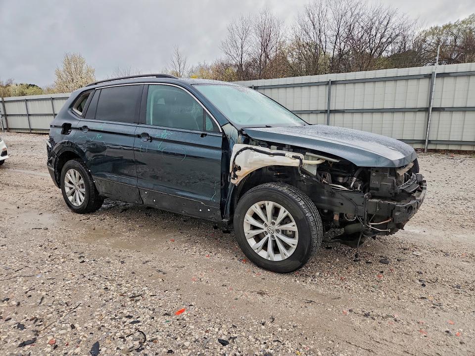 Продаж на аукціоні авто 2018 Volkswagen Tiguan, vin: 3VV3B7AX1JM007938, номер лоту: 79974265