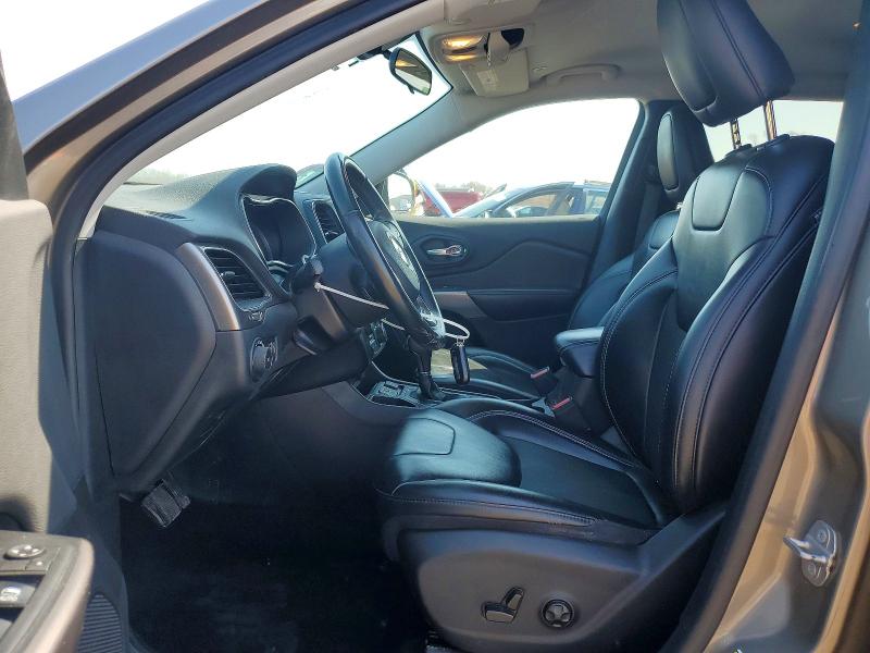 48107726 :رقم المزاد ، 1C4PJLLB9KD411676 vin ، 2019 Jeep Cherokee مزاد بيع