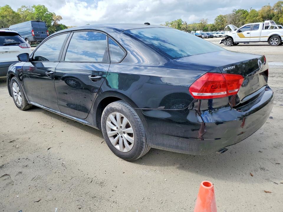 46206986 :رقم المزاد ، 1VWAH7A38DC075660 vin ، 2013 Volkswagen Passat مزاد بيع