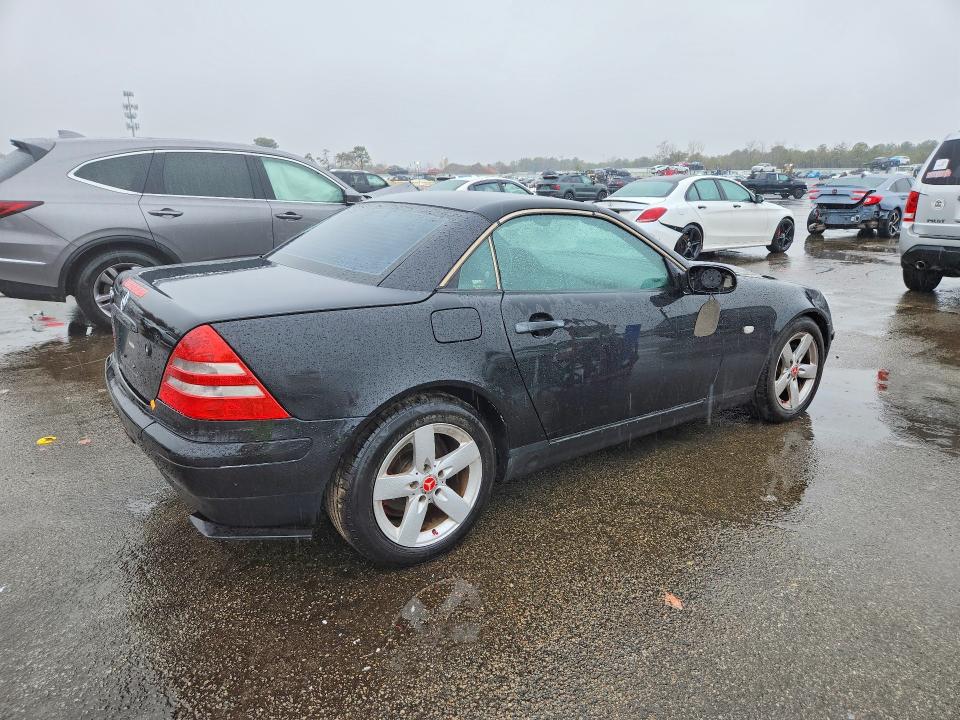 Продаж на аукціоні авто 1999 Mercedes-benz Slk-class, vin: WDBKK47FXXF121936, номер лоту: 78039165