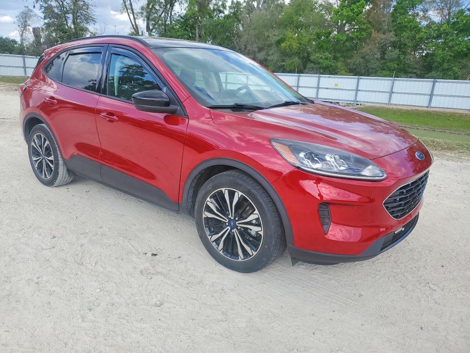 47102346 :رقم المزاد ، 1FMCU0BZ1MUA18062 vin ، 2021 Ford Escape مزاد بيع