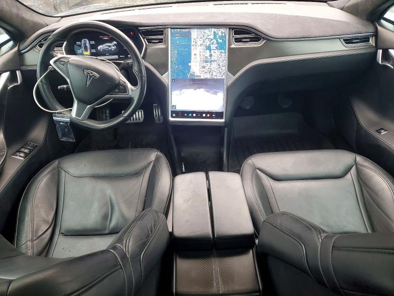 Продажа на аукционе авто 2015 Tesla Model S, vin: 5YJSA1E40FF104831, номер лота: 47135326