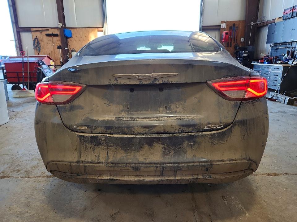 45455056 :رقم المزاد ، 1C3CCCFB1GN189693 vin ، 2016 Chrysler 200 مزاد بيع