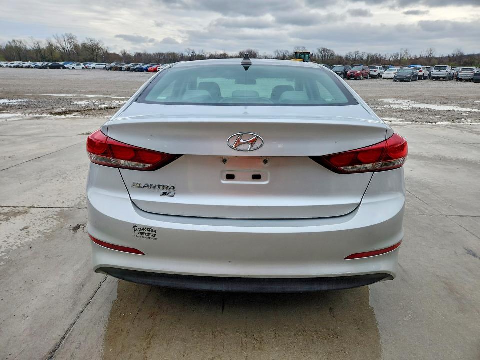 2017 Hyundai Elantra მანქანა იყიდება აუქციონზე, vin: 5NPD74LF7HH163585, აუქციონის ნომერი: 47809986
