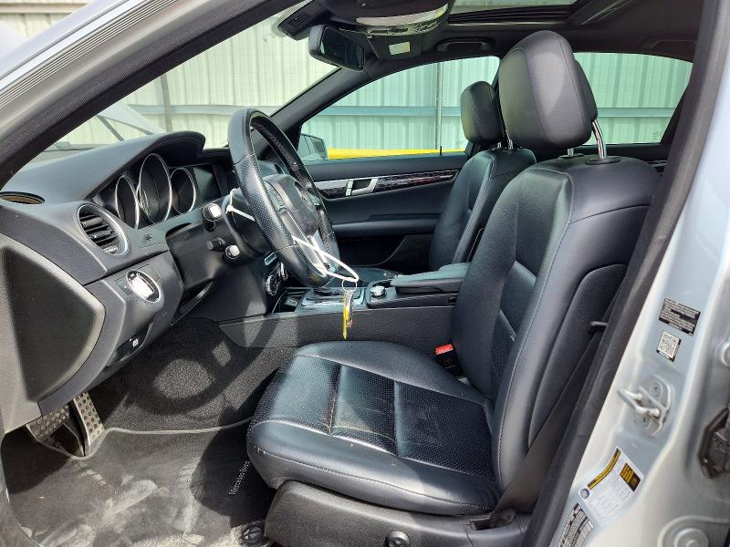 45676626 :رقم المزاد ، WDDGF4HB0EA963093 vin ، 2014 Mercedes-benz C مزاد بيع