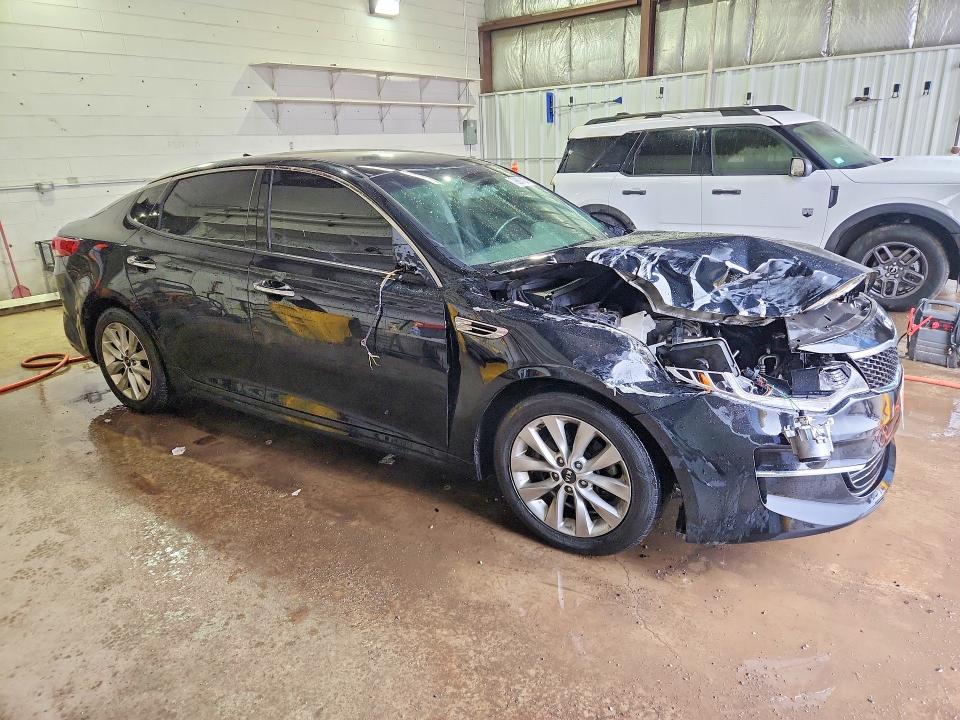 Aukcja sprzedaży 2018 Kia Optima, vin: 5XXGU4L32JG195549, numer aukcji: 79828125