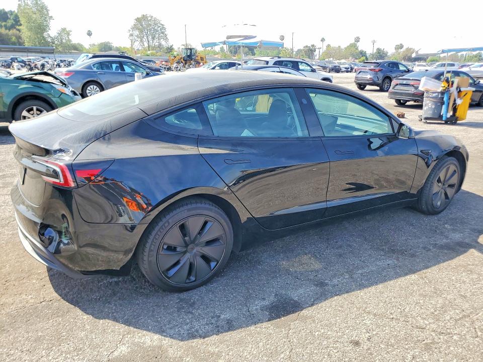 47625466 :رقم المزاد ، 5YJ3E1EAXRF765902 vin ، 2024 Tesla Model 3 مزاد بيع