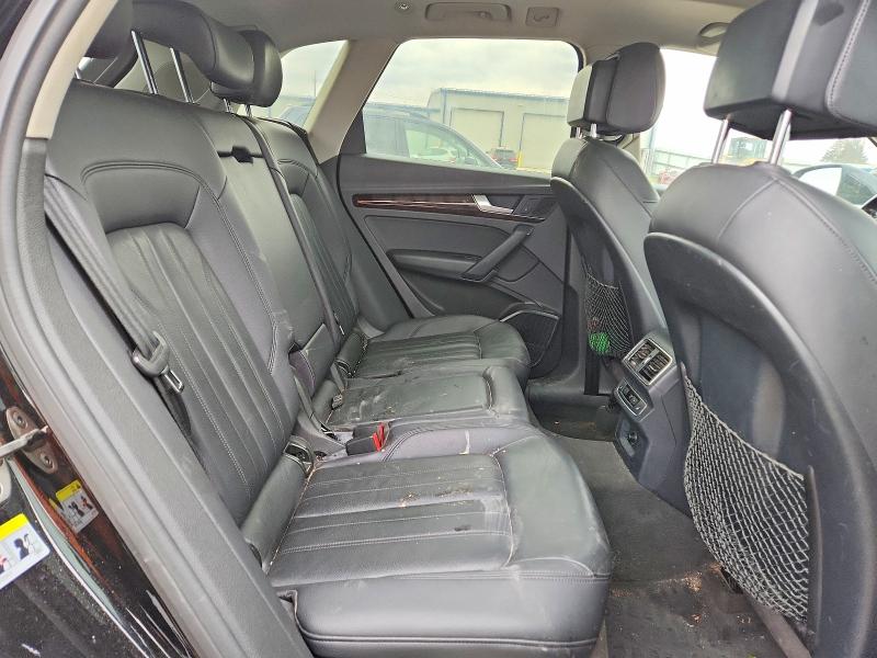 46950986 :رقم المزاد ، WA1BNAFY8J2122117 vin ، 2018 Audi Q5 مزاد بيع
