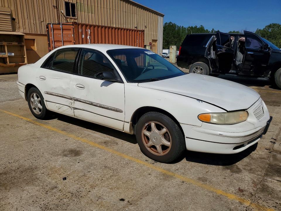 76781085 :رقم المزاد ، 2G4WB52K441357297 vin ، 2004 Buick Regal مزاد بيع
