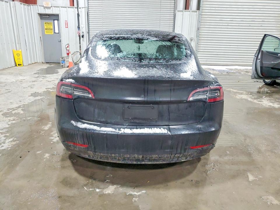 79089645 :رقم المزاد ، 5YJ3E1EBXNF288522 vin ، 2022 Tesla Model 3 مزاد بيع