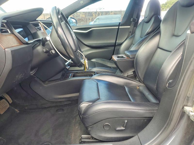 41916776 :رقم المزاد ، 5YJSA1E26HF219371 vin ، 2017 Tesla Model S مزاد بيع