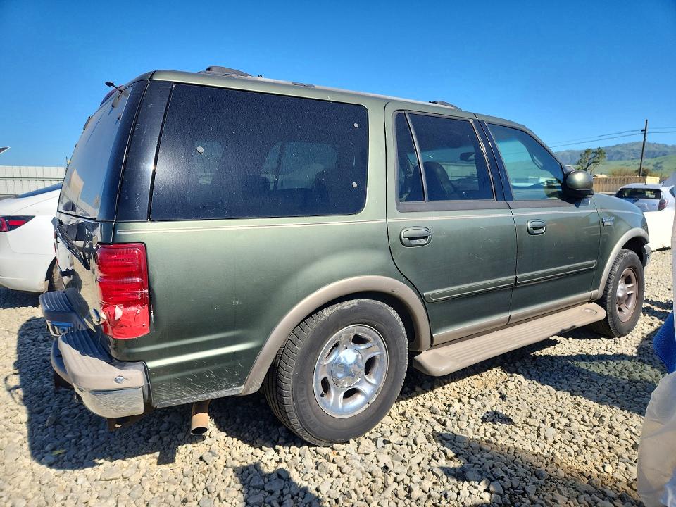 Продажа на аукционе авто 2001 Ford Expedition, vin: 1FMFU18L61LA87823, номер лота: 45841076