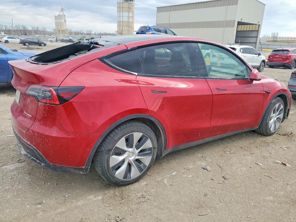 2021 Tesla Model Y მანქანა იყიდება აუქციონზე, vin: 5YJYGDEE0MF131365, აუქციონის ნომერი: 47625226