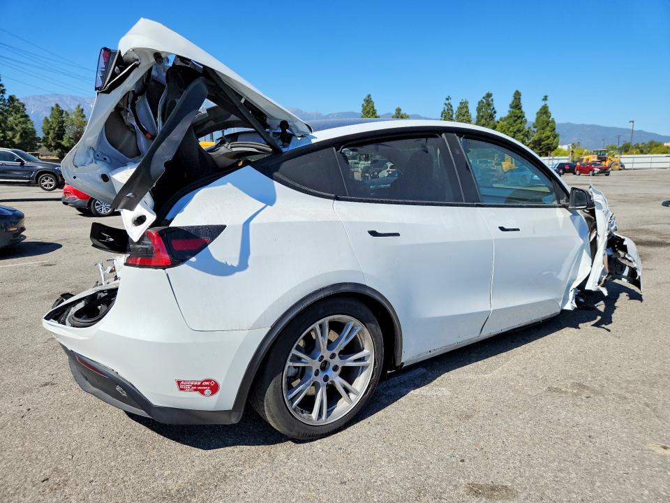 2023 Tesla Model Y მანქანა იყიდება აუქციონზე, vin: 7SAYGDEE9PF873819, აუქციონის ნომერი: 77632855