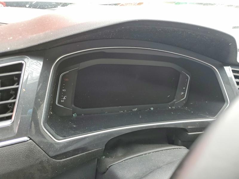 45498556 :رقم المزاد ، 3VV4B7AX1MM126405 vin ، 2021 Volkswagen Tiguan مزاد بيع