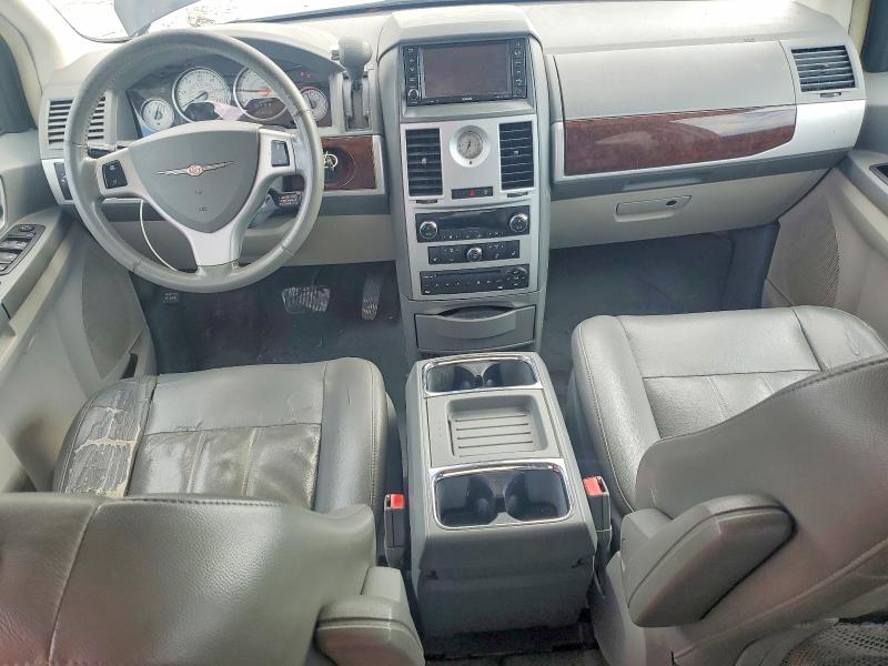 2010 Chrysler Town & Country მანქანა იყიდება აუქციონზე, vin: 2A4RR5D16AR241138, აუქციონის ნომერი: 41957826