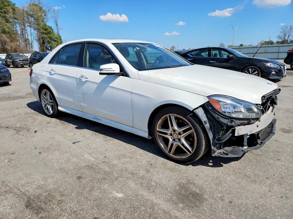 42076426 :رقم المزاد ، WDDHF5KB8EA849099 vin ، 2014 Mercedes-benz E مزاد بيع