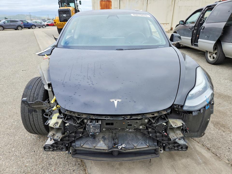 45675676 :رقم المزاد ، 5YJ3E1EA6LF643805 vin ، 2020 Tesla Model 3 مزاد بيع