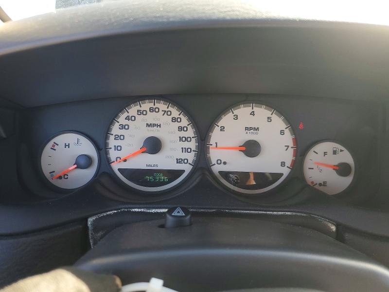 46920206 :رقم المزاد ، 1B3ES56C04D510427 vin ، 2004 Dodge Neon مزاد بيع