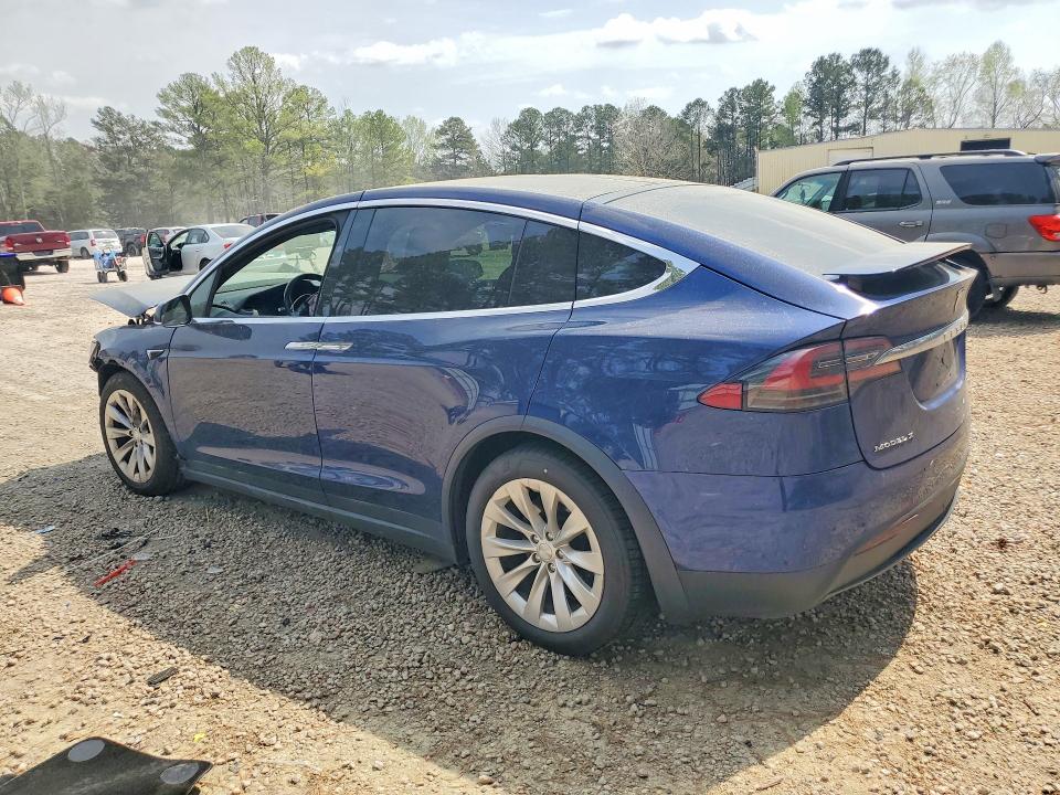 46714556 :رقم المزاد ، 5YJXCAE27JF139390 vin ، 2018 Tesla Model X مزاد بيع