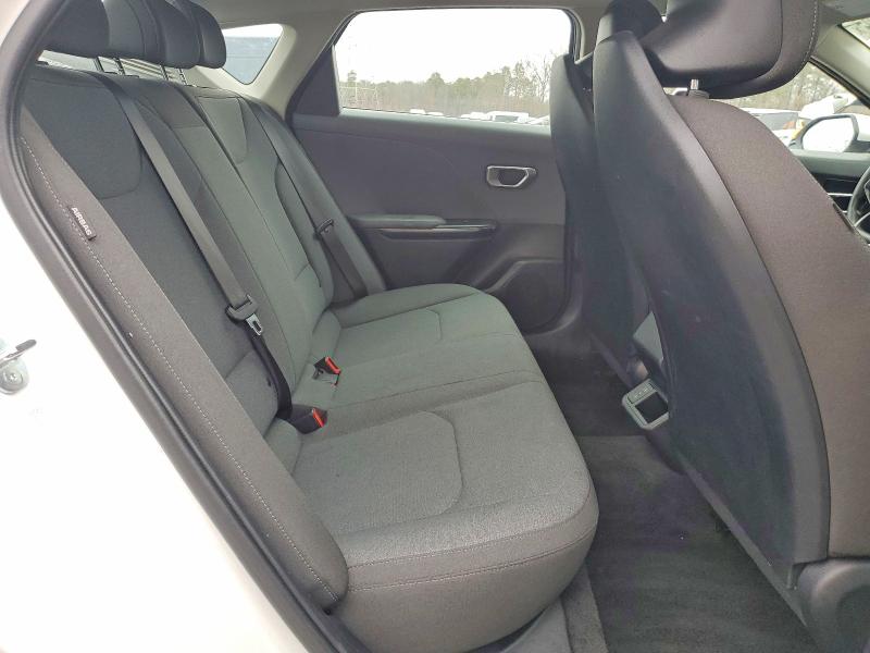 Продажа на аукционе авто 2025 Kia K4, vin: 3KPFT4DE5SE121633, номер лота: 79885635