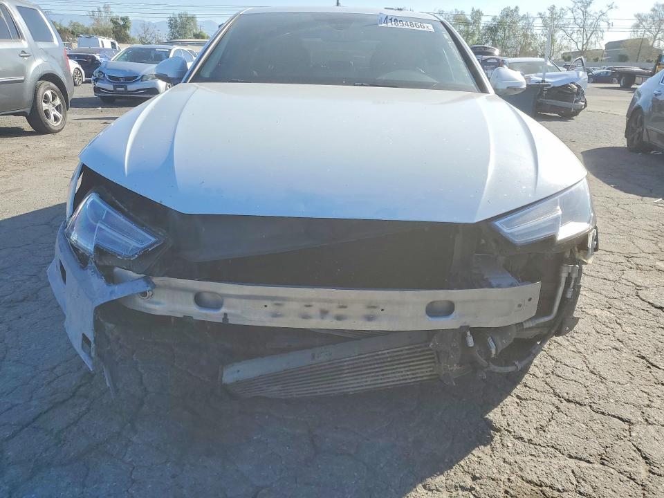 Продаж на аукціоні авто 2018 Audi A4, vin: WAUKMAF45JA220319, номер лоту: 41894866