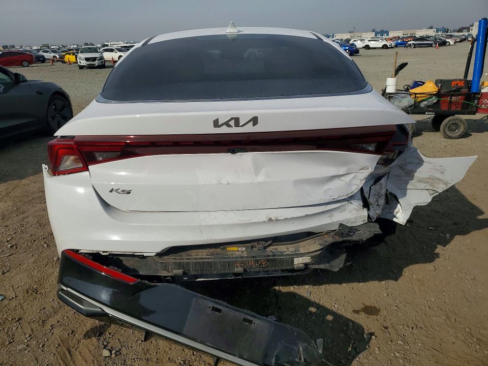 2022 Kia K5 მანქანა იყიდება აუქციონზე, vin: 5XXG14J28NG158577, აუქციონის ნომერი: 47660516