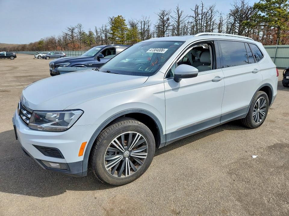 Продажа на аукционе авто 2018 Volkswagen Tiguan, vin: 3VV2B7AX2JM040443, номер лота: 47304006