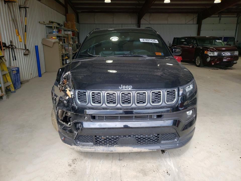 47897436 :رقم المزاد ، 3C4NJDFN6RT130068 vin ، 2024 Jeep Compass مزاد بيع