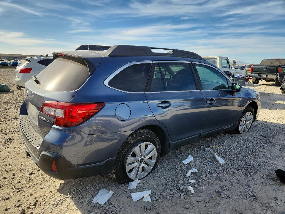 2018 Subaru Outback მანქანა იყიდება აუქციონზე, vin: 4S4BSACC0J3264488, აუქციონის ნომერი: 47653296