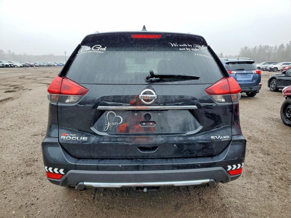 41971046 :رقم المزاد ، 5N1AT2MVXHC851662 vin ، 2017 Nissan Rogue مزاد بيع