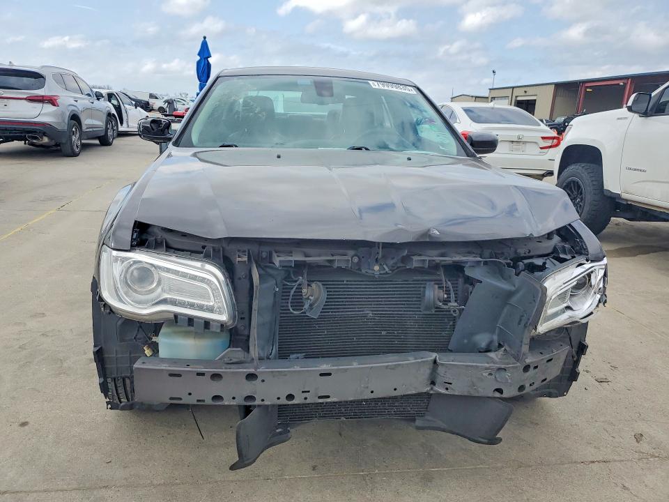 Продаж на аукціоні авто 2015 Chrysler 300, vin: 2C3CCAAG1FH899210, номер лоту: 79999835