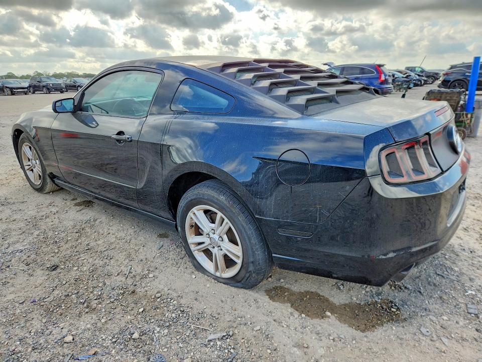 Продажа на аукционе авто 2013 Ford Mustang, vin: 1ZVBP8AM4D5275963, номер лота: 47526316